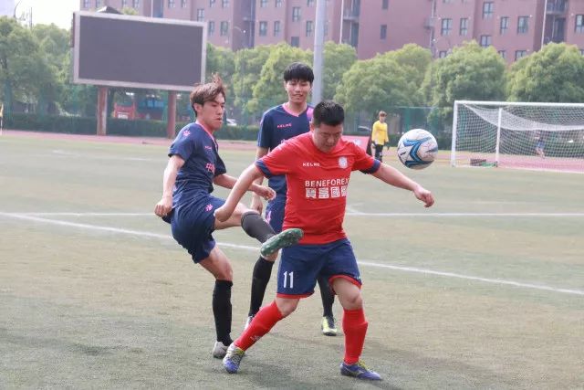 申花亚冠战平对手，媒体评论表现不佳